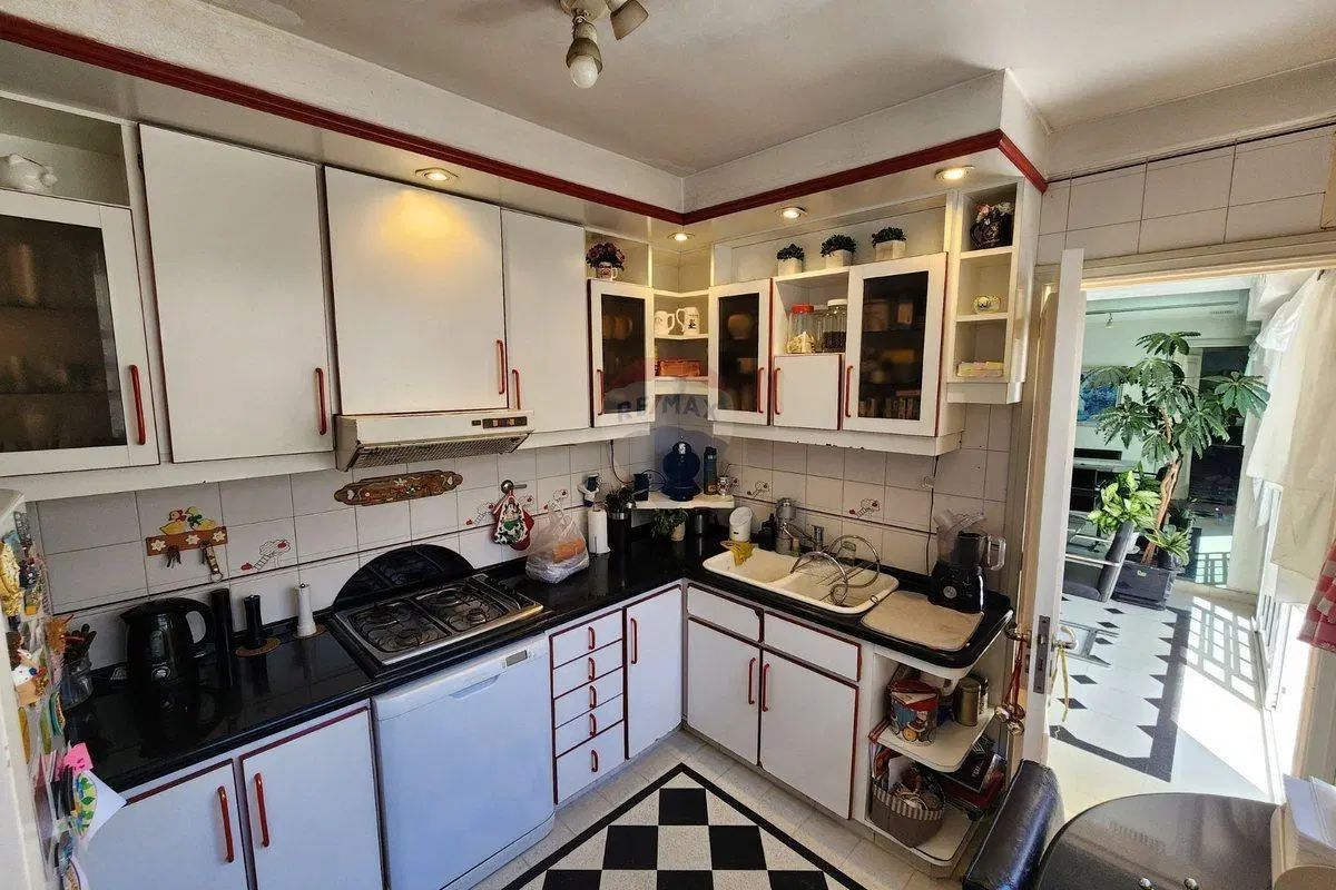 Venta Casa 5 amb c/ cochera en Bernal Centro 8