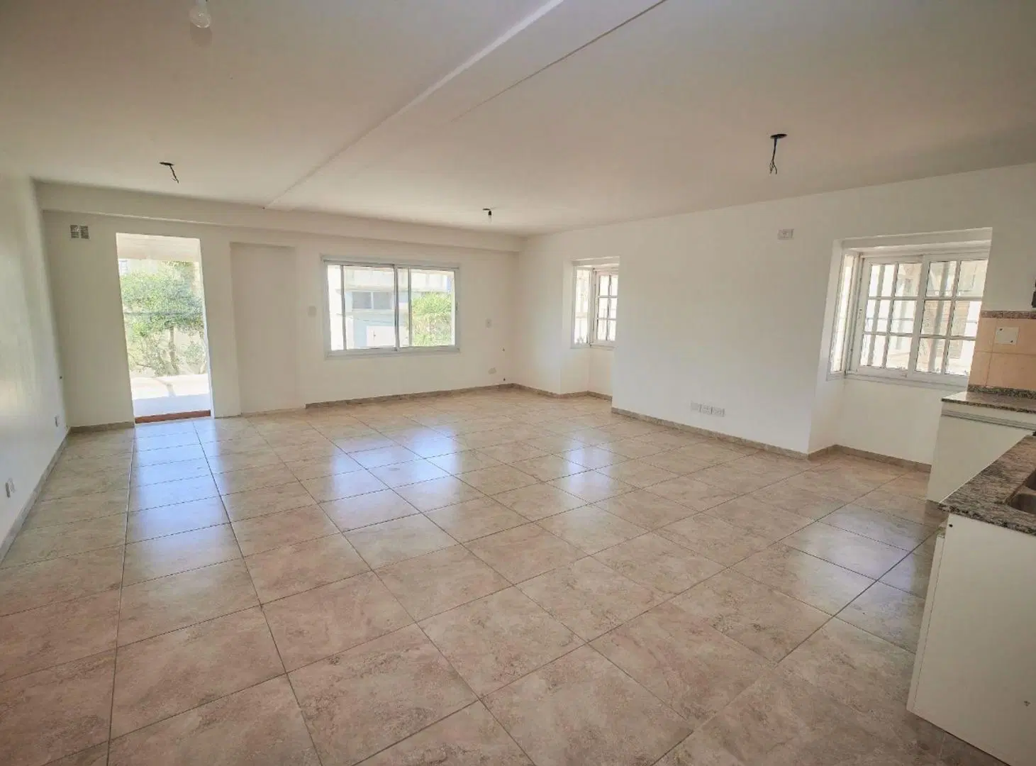 VENTA DEPARTAMENTO 3 AMBIENTES COCHERA A ESTRENAR 4