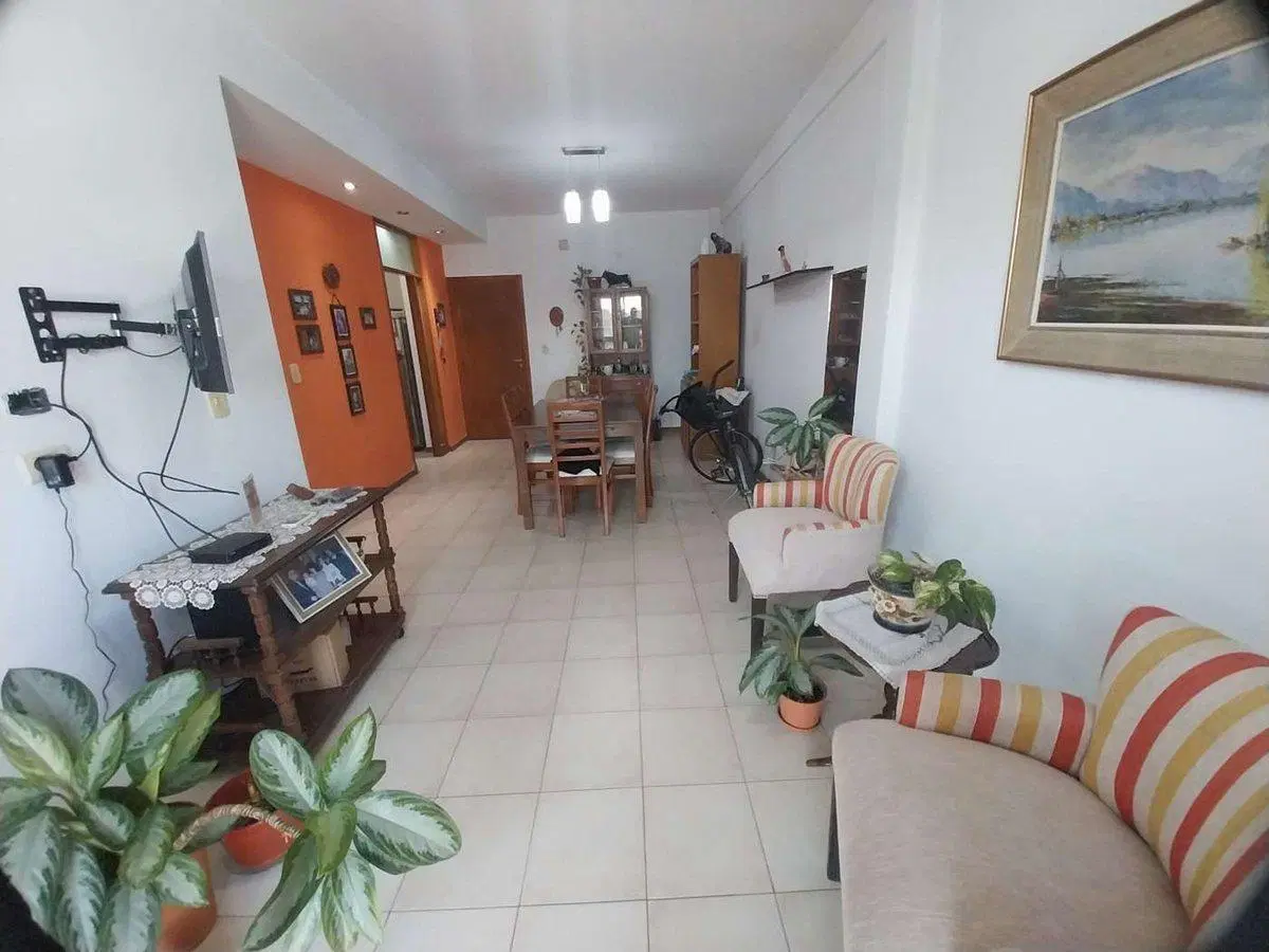VENTA DEPARTAMENTO 3 AMB CON COCHERA QUILMES ESTE 2