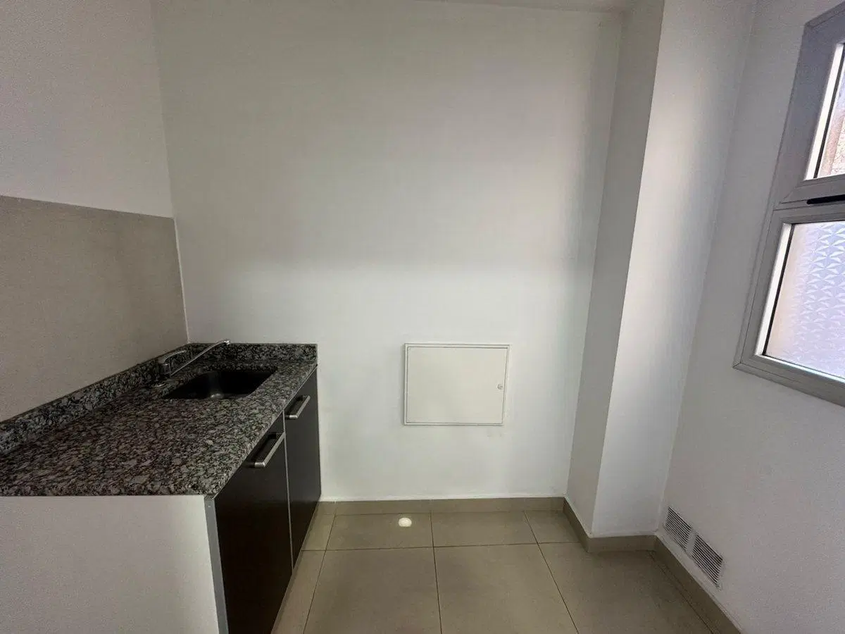 VENTA DEPARTAMENTO 2 AMBIENTES QUILMES 8