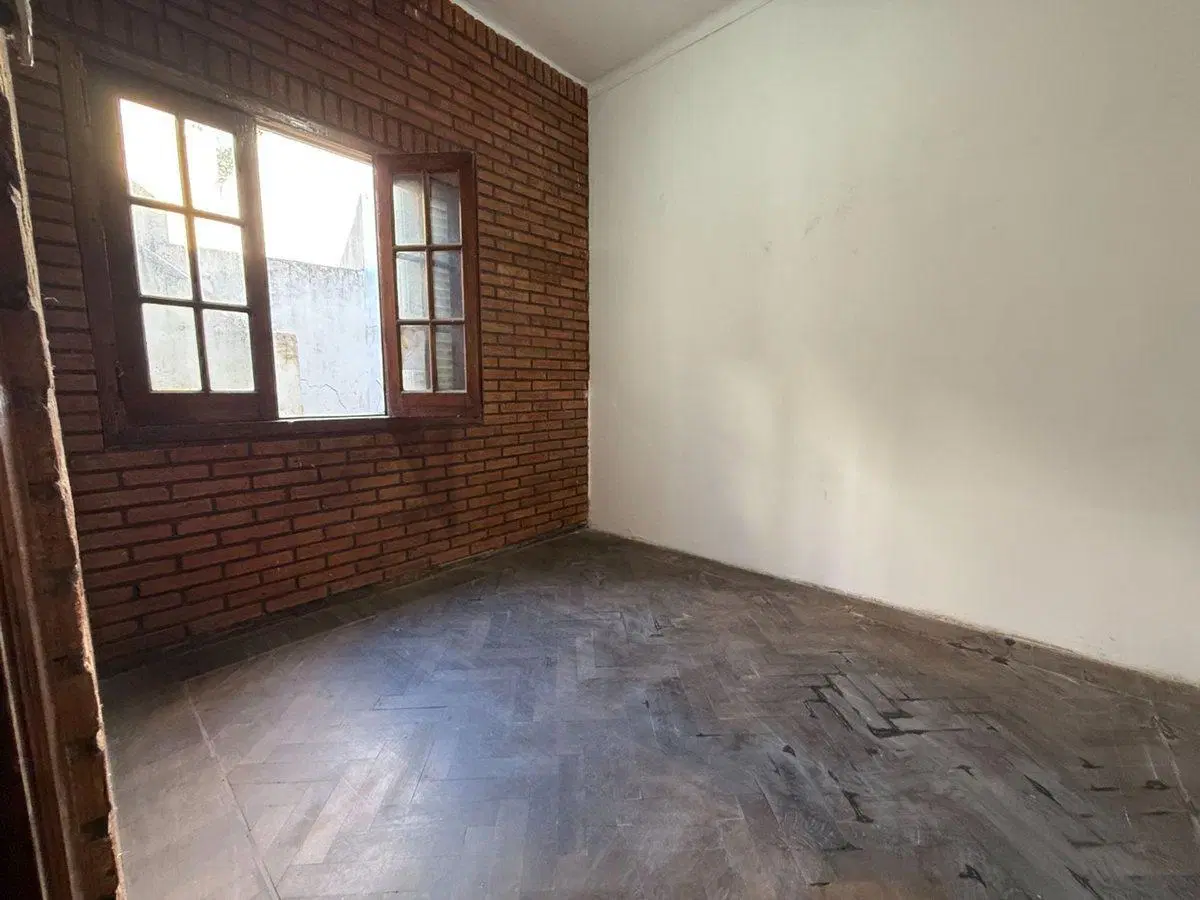 Casa 5 ambientes en venta con terraza Don Bosco 5