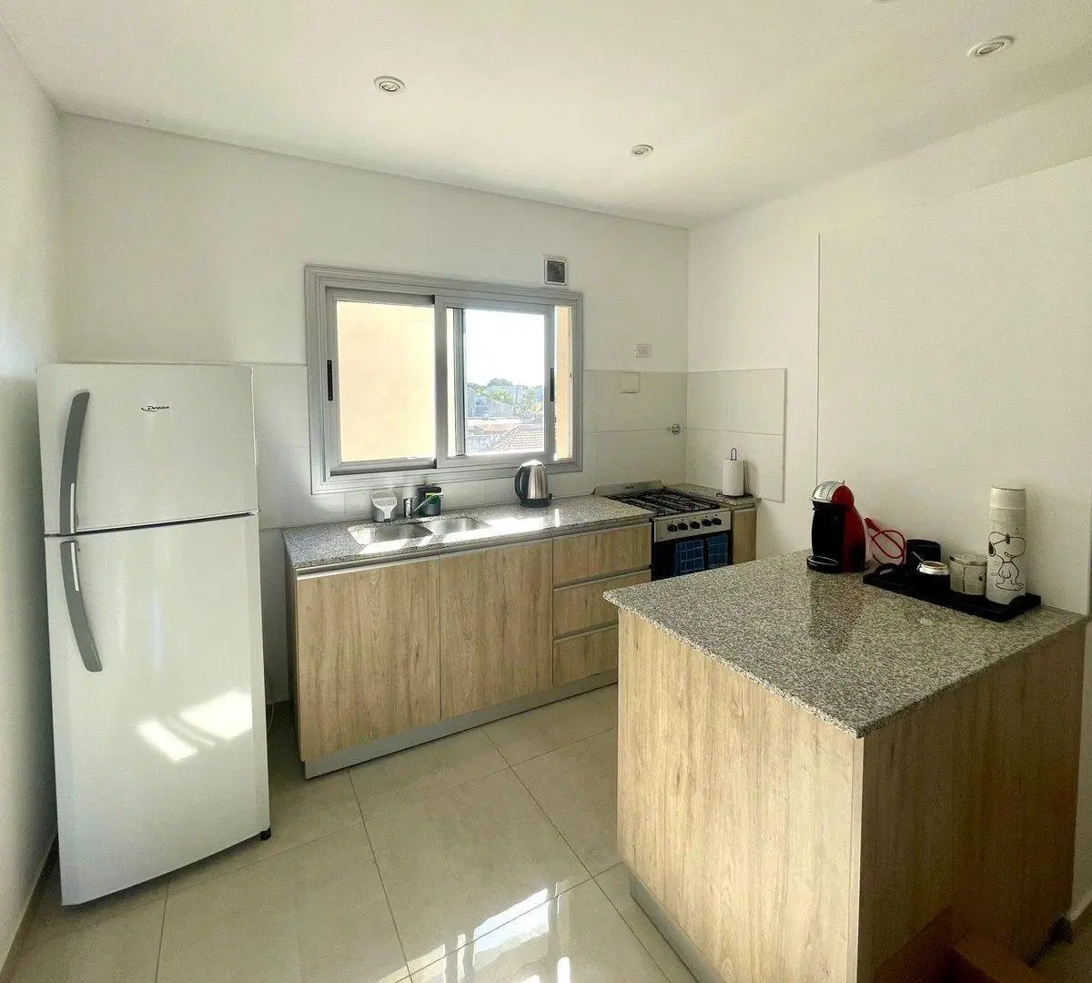 VENTA DEPARTAMENTO 2 AMBIENTES C COCHERA QUILMES 3