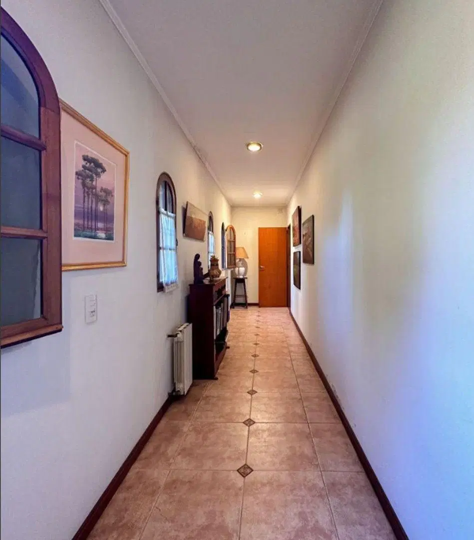 VENTA DE CASA QUINTA 7 AMBIENTES F.VARELA 8