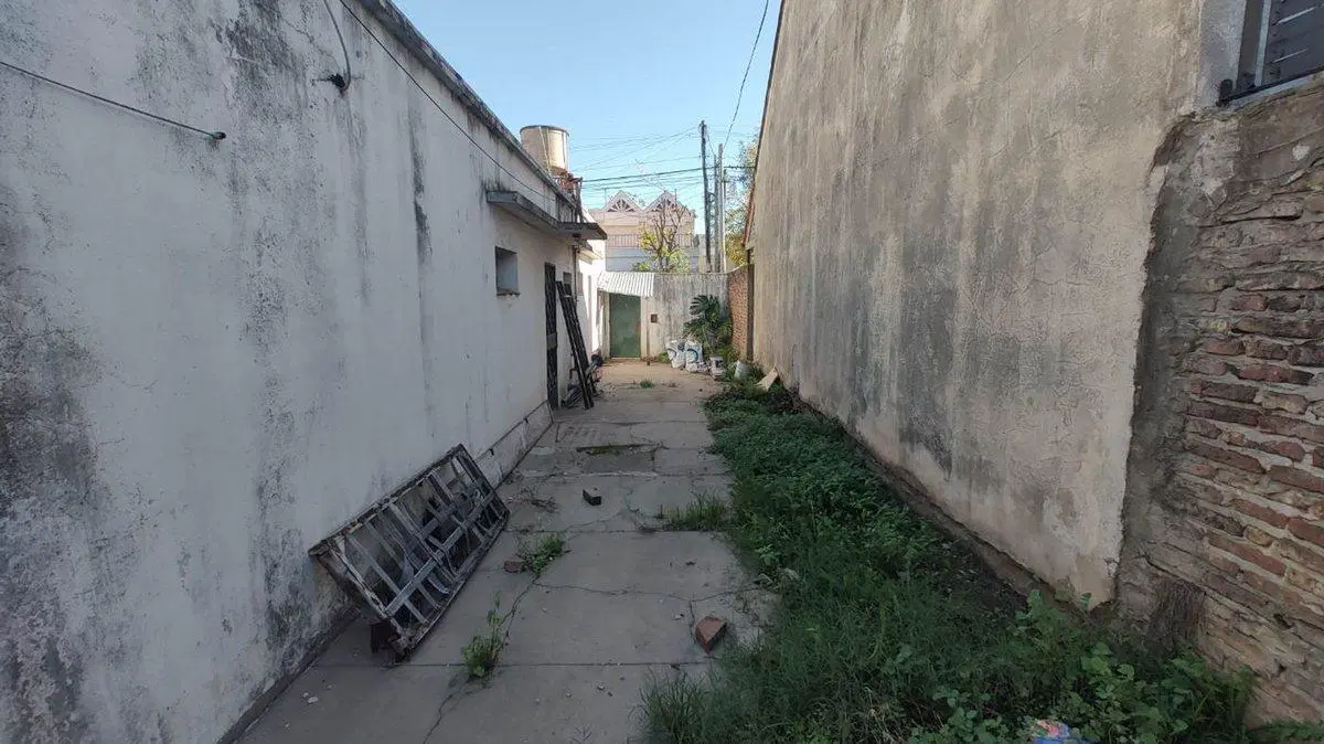 VENTA CASA CON COCHERA QUINCHO EZPELETA A RECICLAR 2