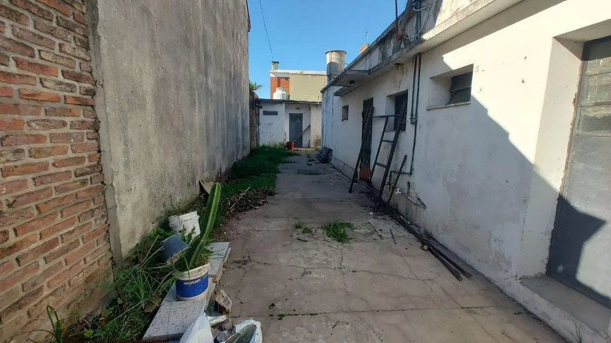 VENTA CASA CON COCHERA QUINCHO EZPELETA A RECICLAR 5