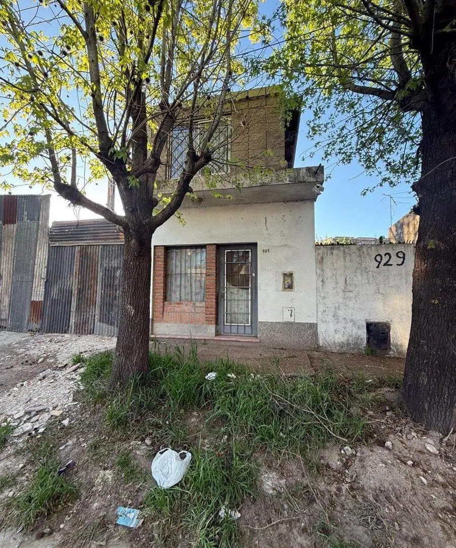 LOTE EN VENTA BERNAL OESTE - CON DPTO A RECICLAR 3