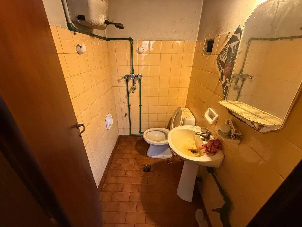 LOTE EN VENTA BERNAL OESTE - CON DPTO A RECICLAR 4