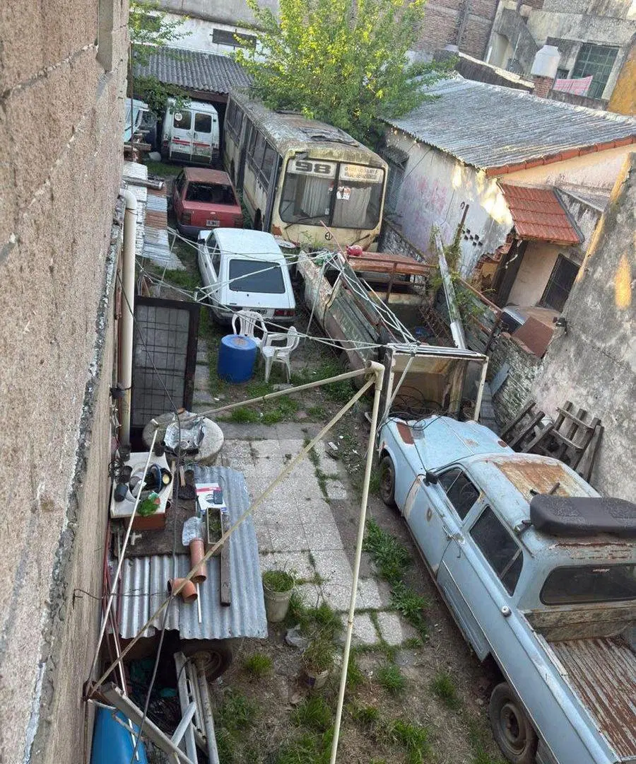LOTE EN VENTA BERNAL OESTE - CON DPTO A RECICLAR 7