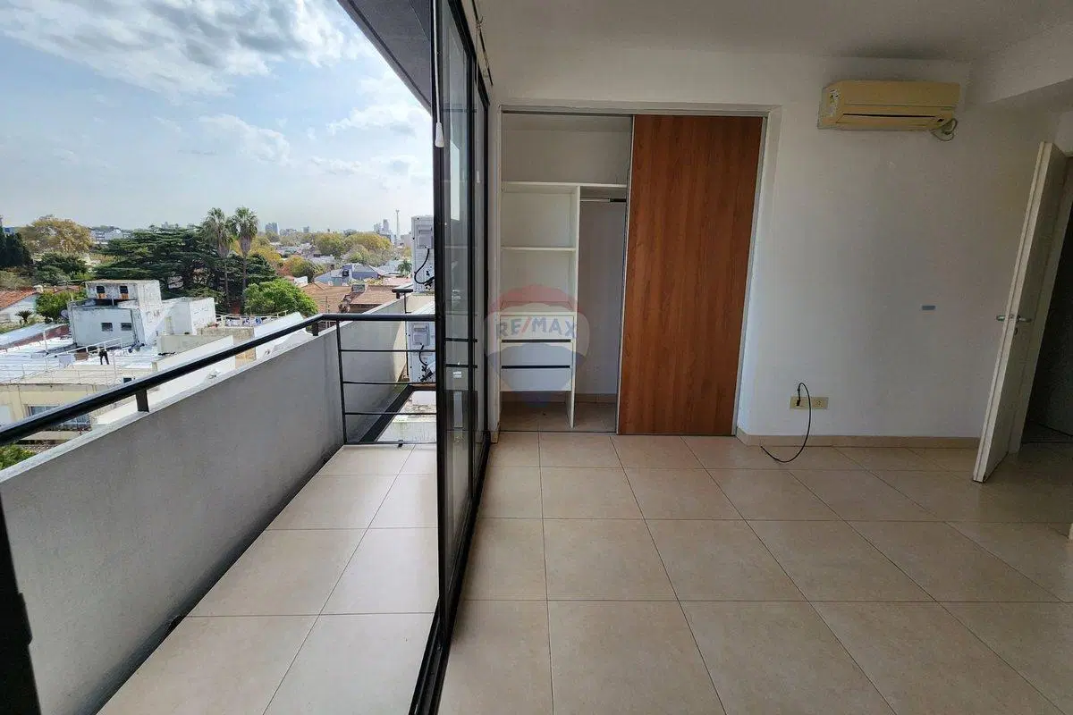 Departamento en Venta de 2 ambientes en Quilmes 8