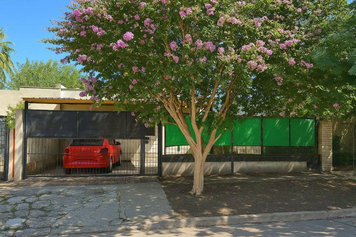 VENTA CASA 4AMB PARQUE y PILETA FLORENCIO VARELA 1