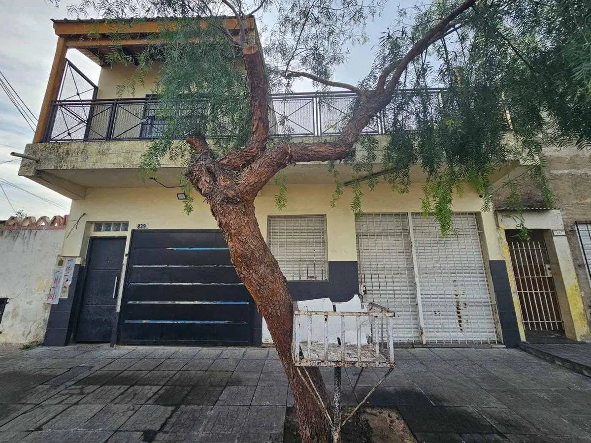 Venta en Bloque en Bernal Oeste. 3