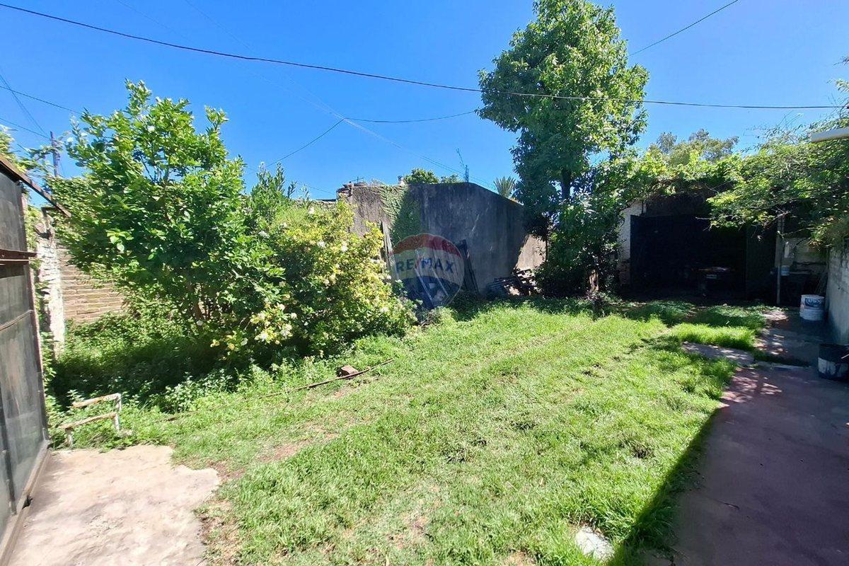 Foto de VENTA CASA 3 AMB CON GALPÓN Y JARDÍN QUILMES, imagen 1