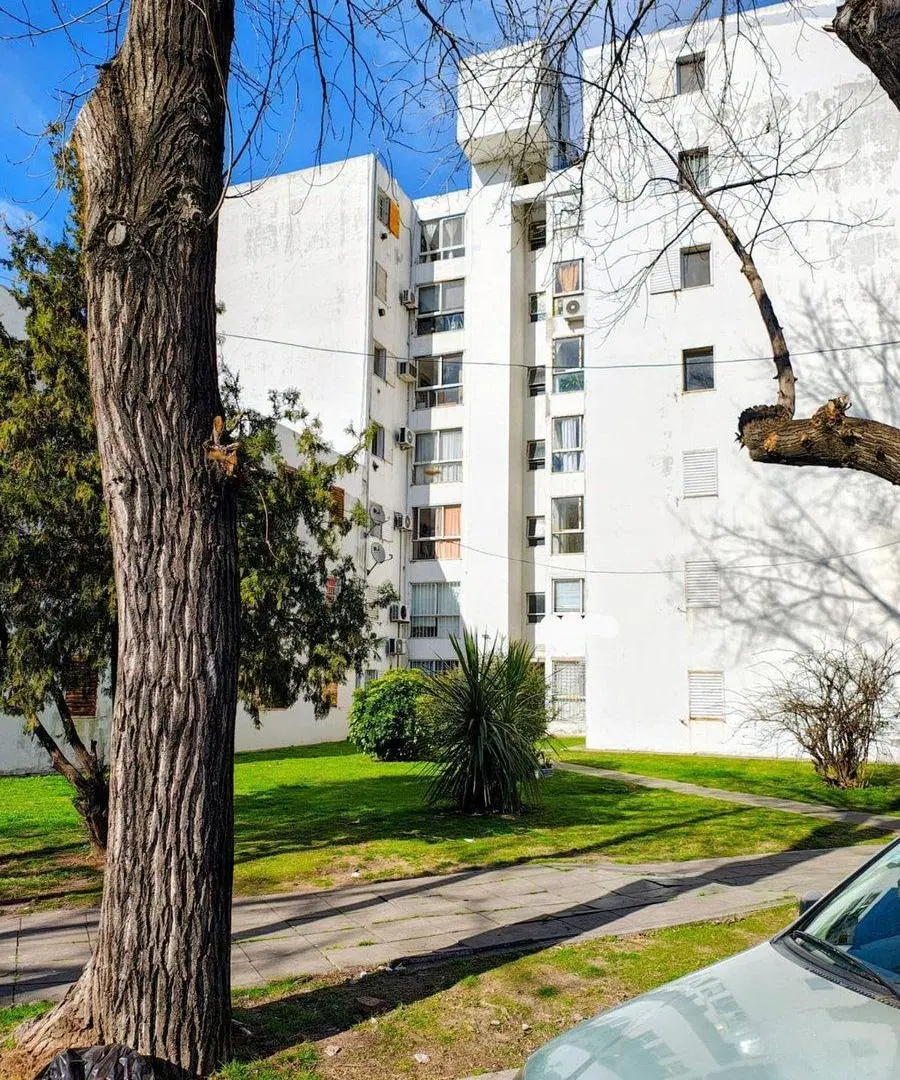 VENTA DEPARTAMENTO 4 AMBENTES QUILMES 4