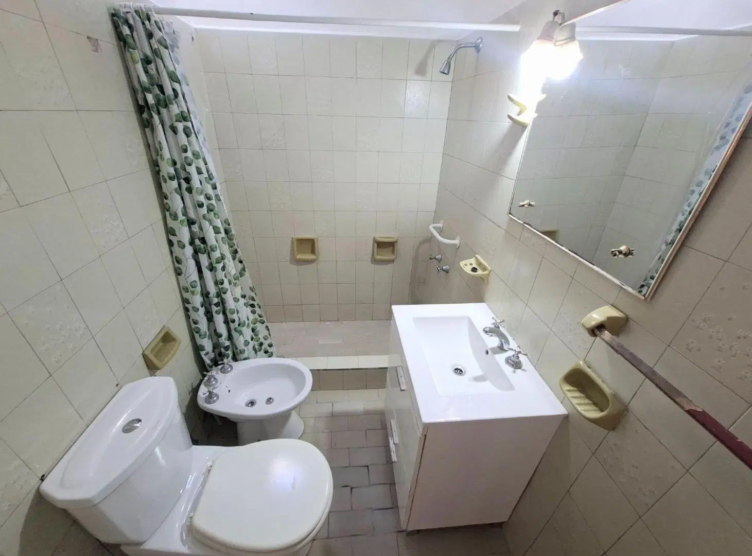 VENTA CASA 3 AMB CON PARQUE, BERNAL ESTE.APTA CRED 2