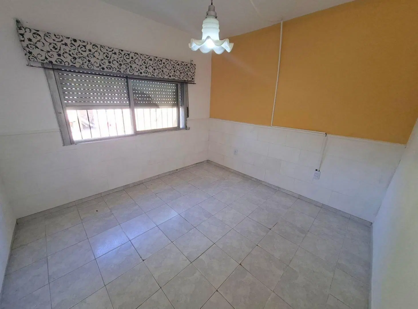 VENTA CASA 3 AMB CON PARQUE, BERNAL ESTE.APTA CRED 8