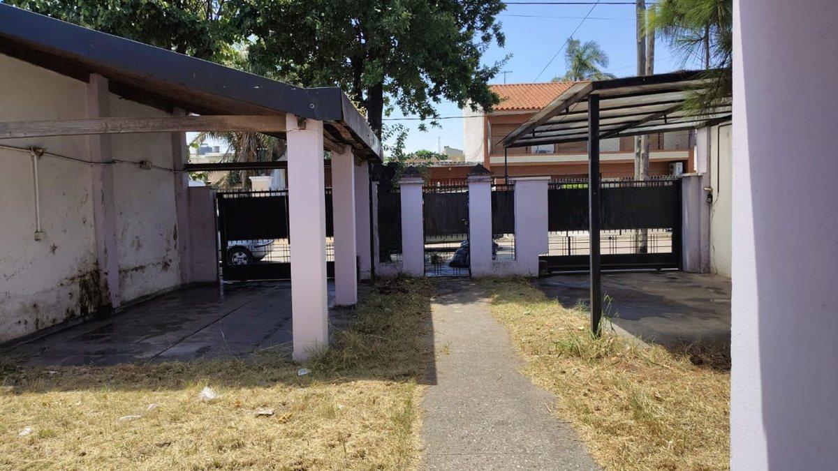 Foto de VENTA CASA 6AMB QUINCHO PARQUE PILETA BERNAL OESTE, imagen 1
