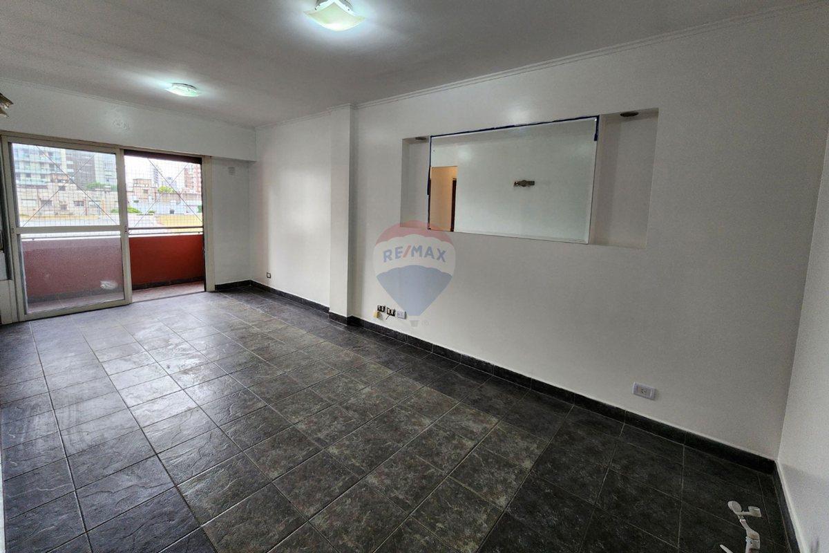 Foto de Venta depto 3 amb c/cochera – Quilmes Centro, imagen 2