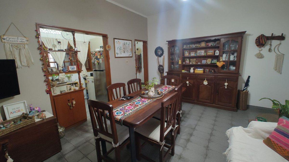 Foto de VENTA CASA 3 AMB COCHERAS/QUINCHO PATIO AVELLANEDA, imagen 1