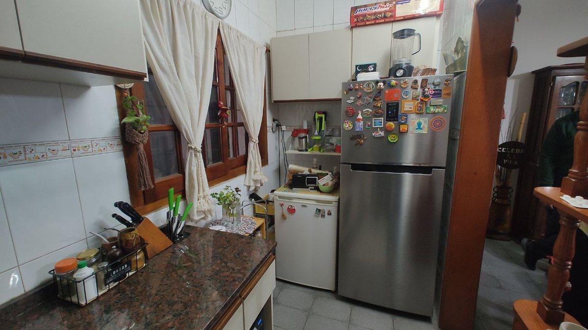 Foto de VENTA CASA 3 AMB COCHERAS/QUINCHO PATIO AVELLANEDA, imagen 2