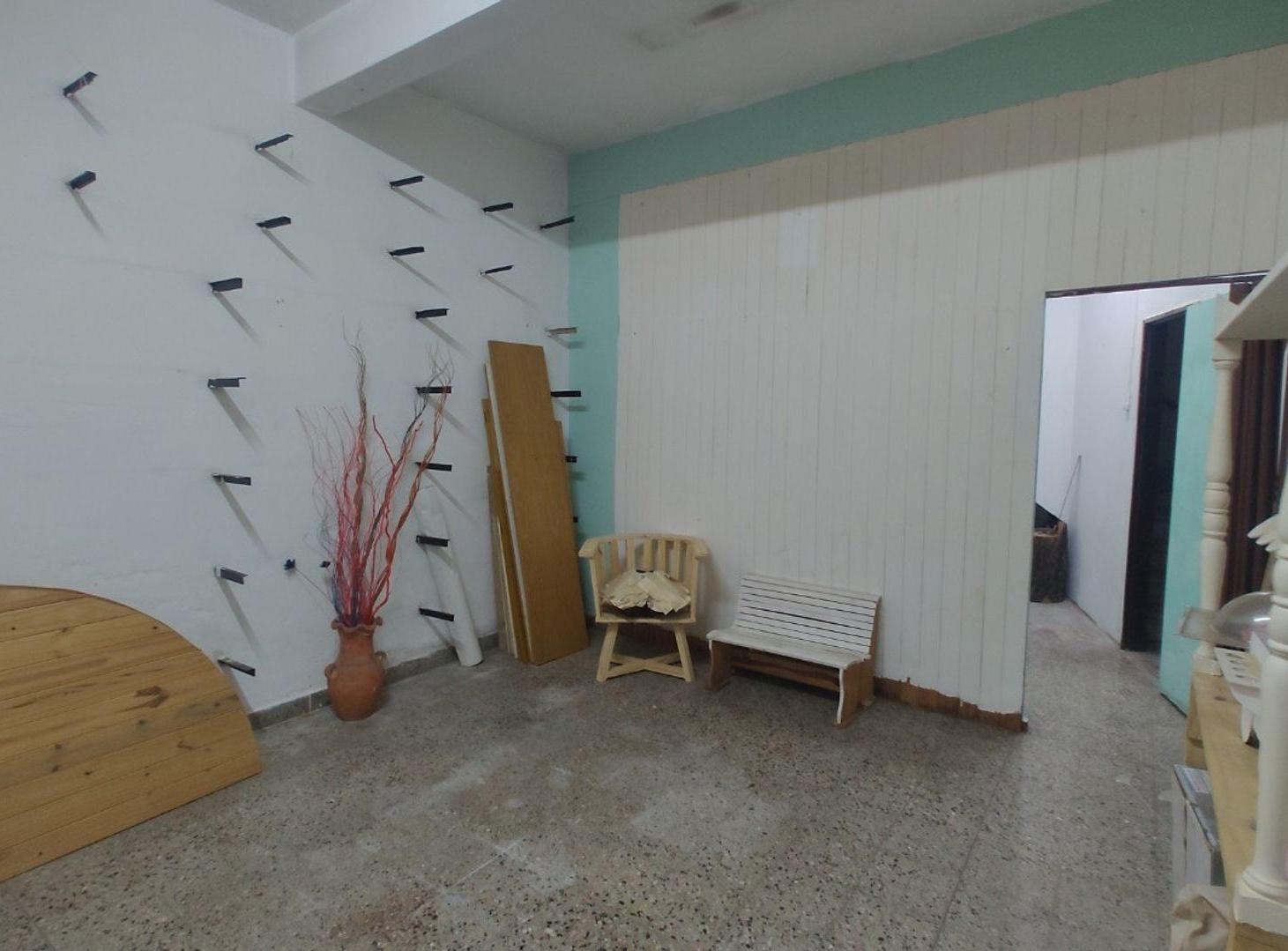Foto de VENTA CASA 4 AMB QUINCHO+ GALPON+LOCAL VILLA DOMIN, imagen 1