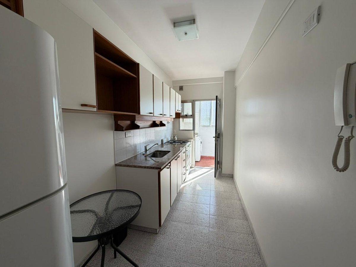 Foto de VENTA DEPARTAMENTO 2 AMBIENTES EN QUILMES CENTRO, imagen 2