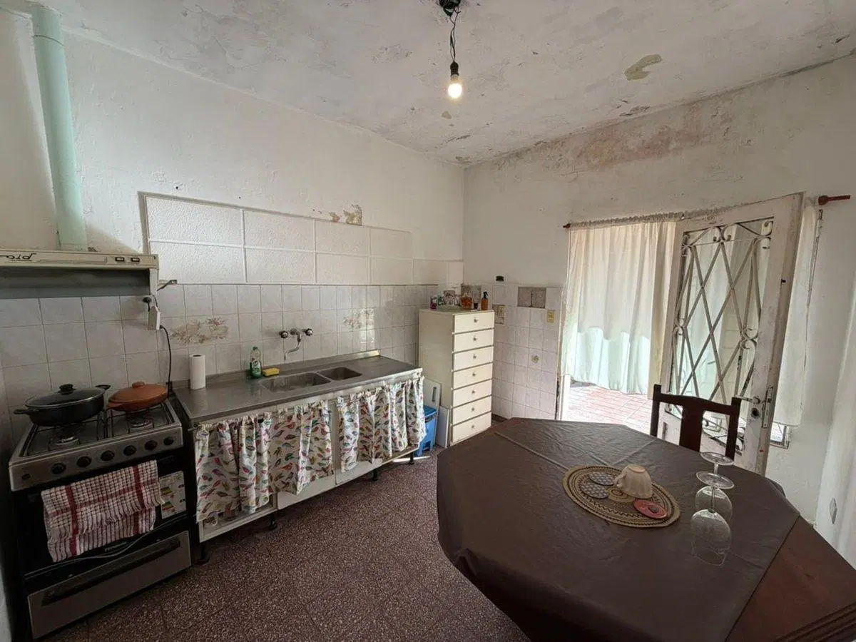 VENTA CASA 3 AMBIENTES EN BERAZATEGUI 3