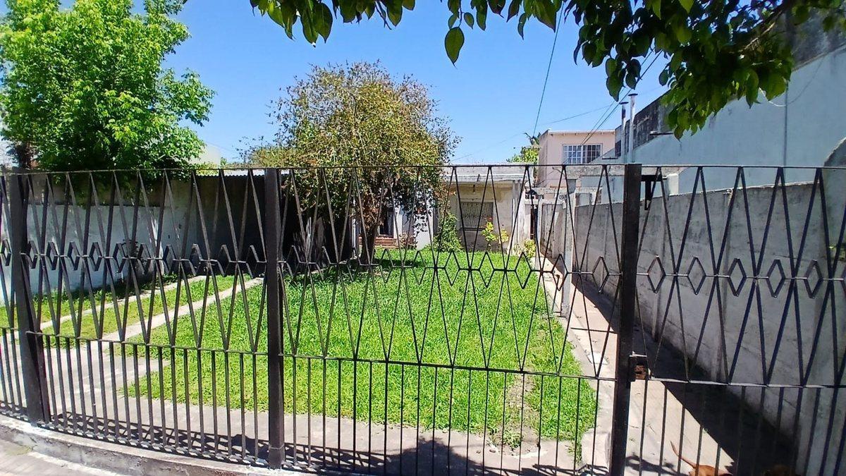 VENTA CASA QUILMES ESTE QUINCHO PARQUE