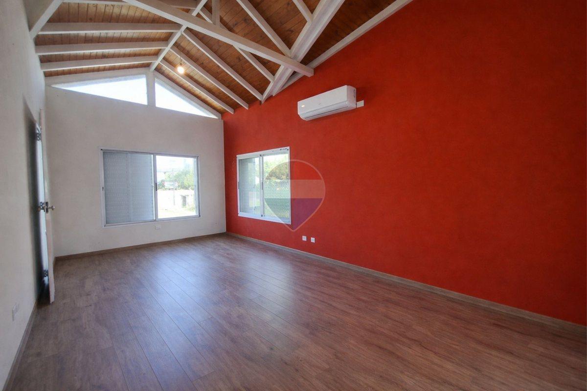 Foto de Venta Casa 4 ambientes Barrio La Reserva de Hudson, imagen 1