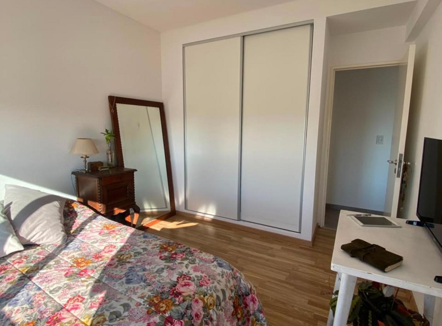 Foto de DEPARTAMENTO 2 AMBIENTES EN ALQUILER EN BERNAL, imagen 1