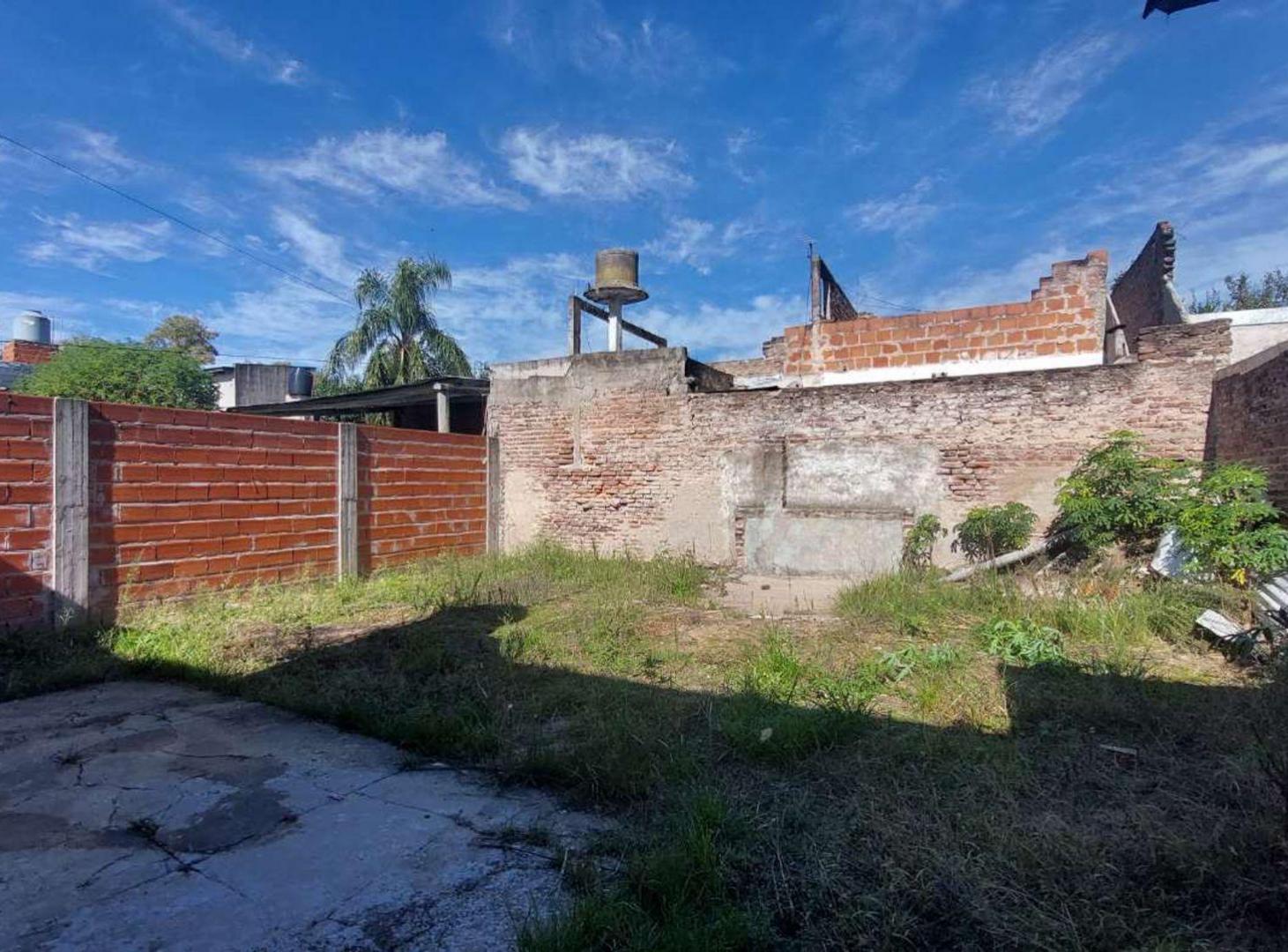 Foto de Casa en Venta 2 ambientes Quilmes oeste a reciclar, imagen 3