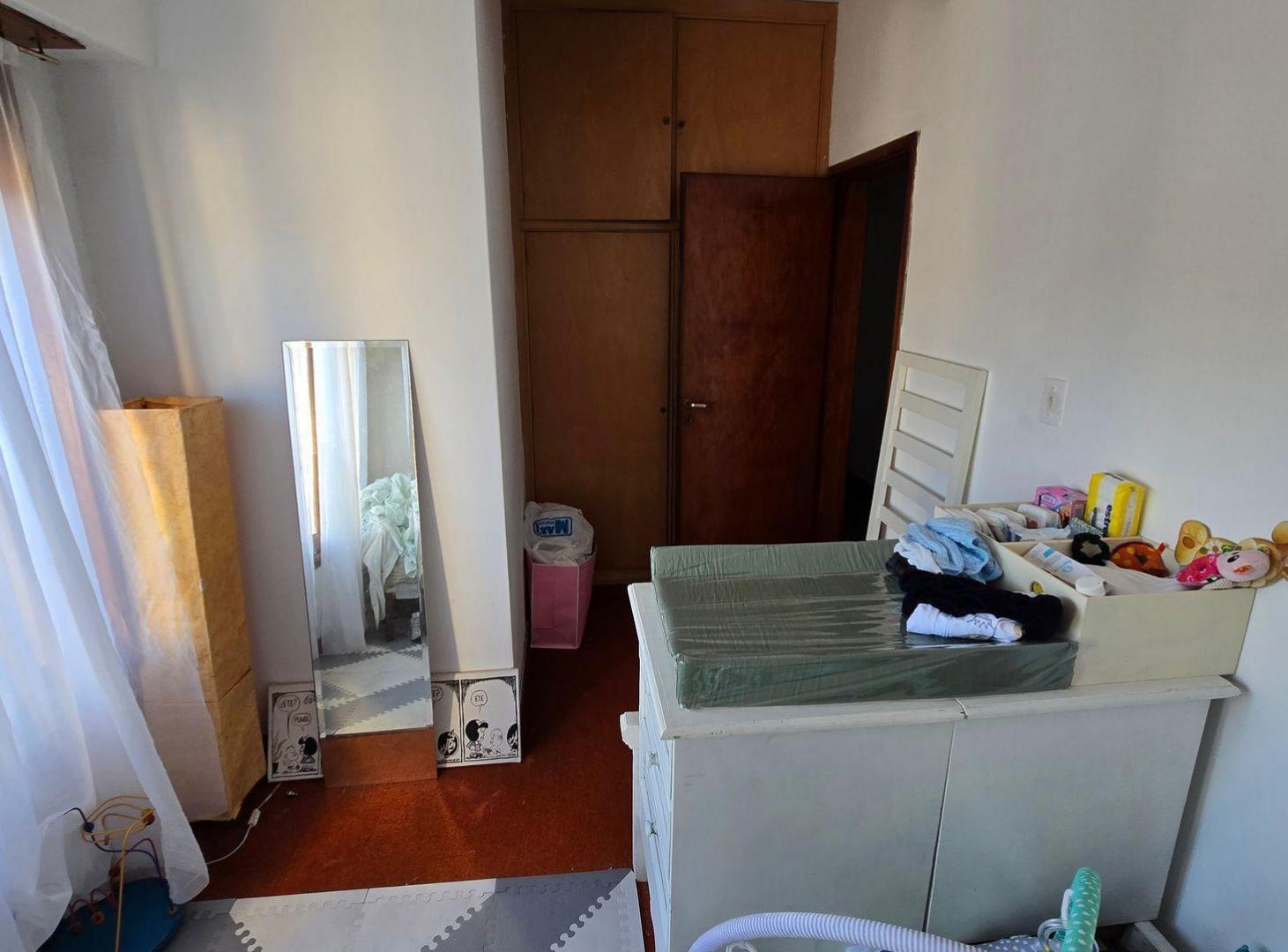 Foto de VENTA CASA 4 AMBIENTES CON AMPLIO TERRENO QUILMES, imagen 5