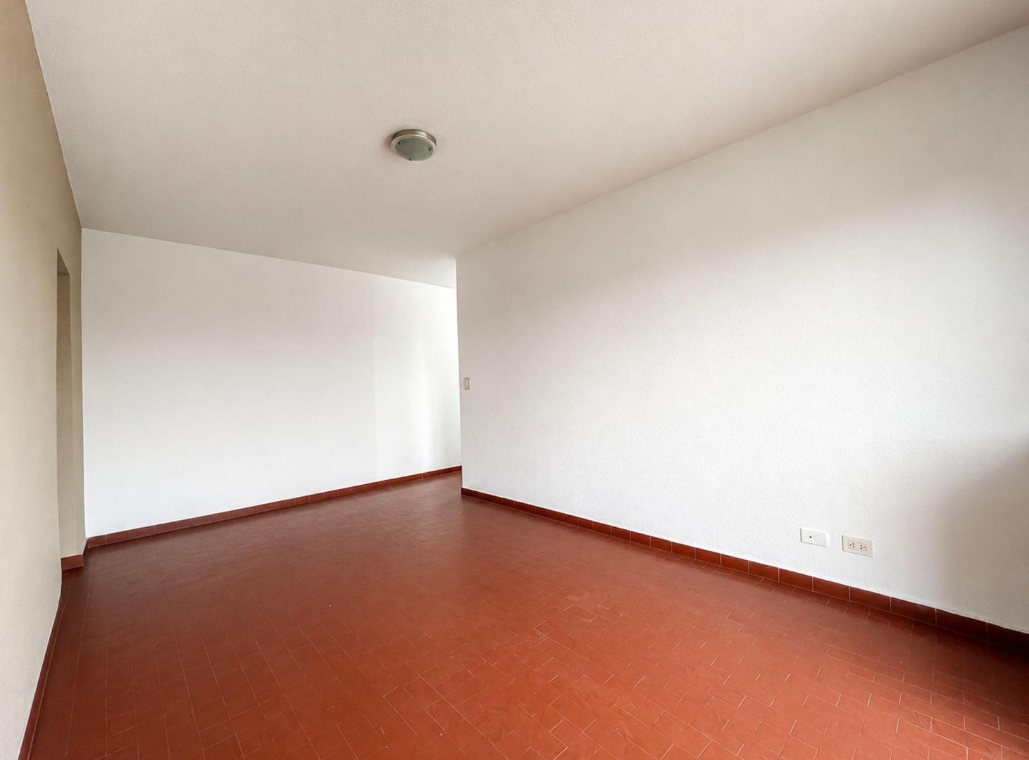 Foto de VENTA DEPARTAMENTO 3 AMBIENTES WILDE, imagen 2