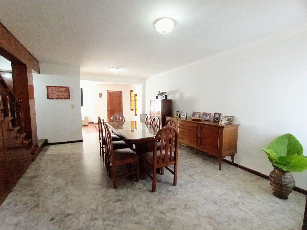 Foto de VENTA CASA 4 AMB CON PARQUE EZPELETA, QUILMES, imagen 2