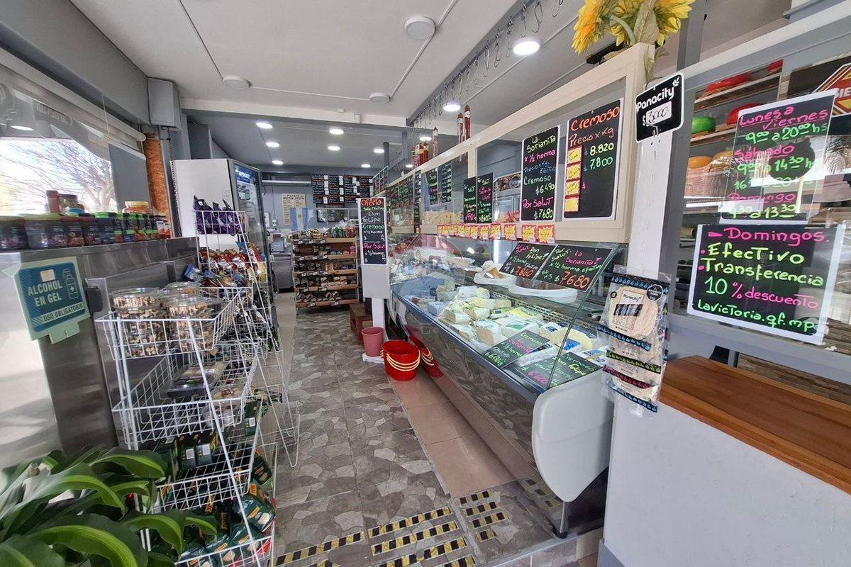 Foto de LOCAL EN VENTA SOBRE ESQUINA QUILMES OESTE, imagen 5