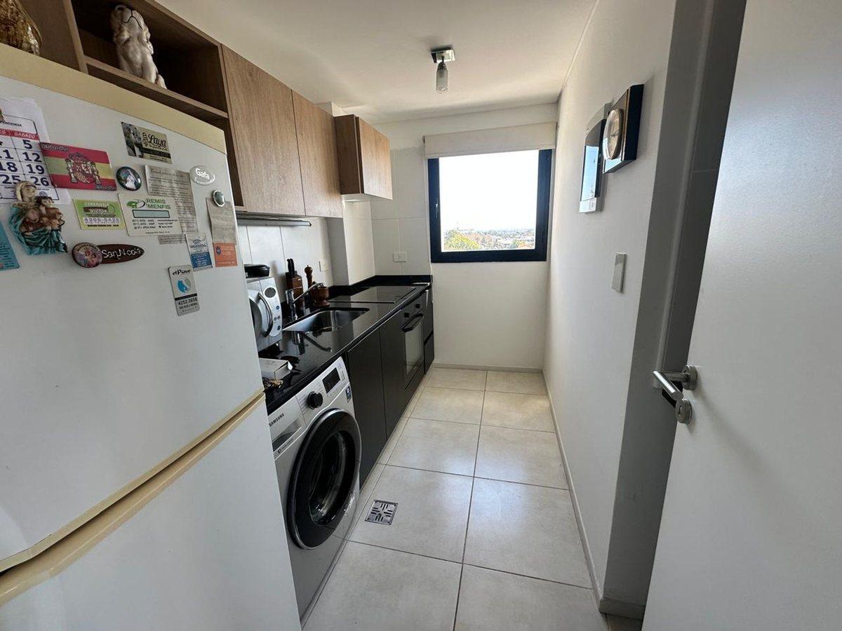 Foto de VENTA DEPTO 3 AMB CON COCHERA BERNAL CENTRO, imagen 4