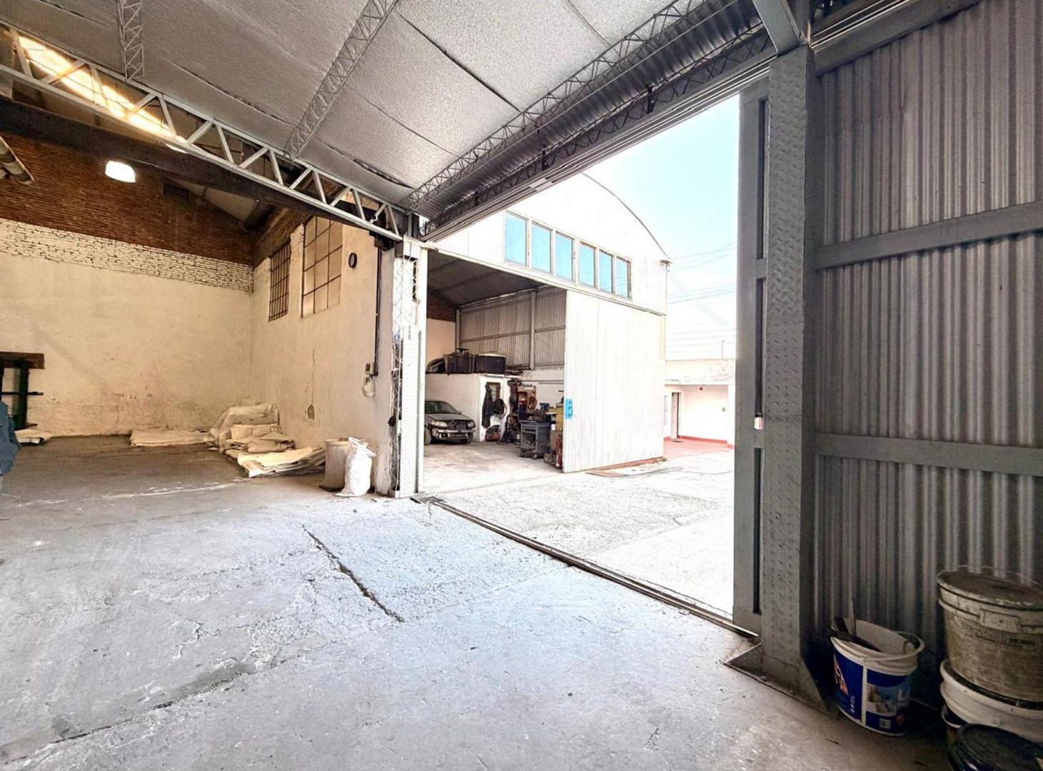 Foto de VENTA GALPON EN QUILMES OESTE., imagen 1
