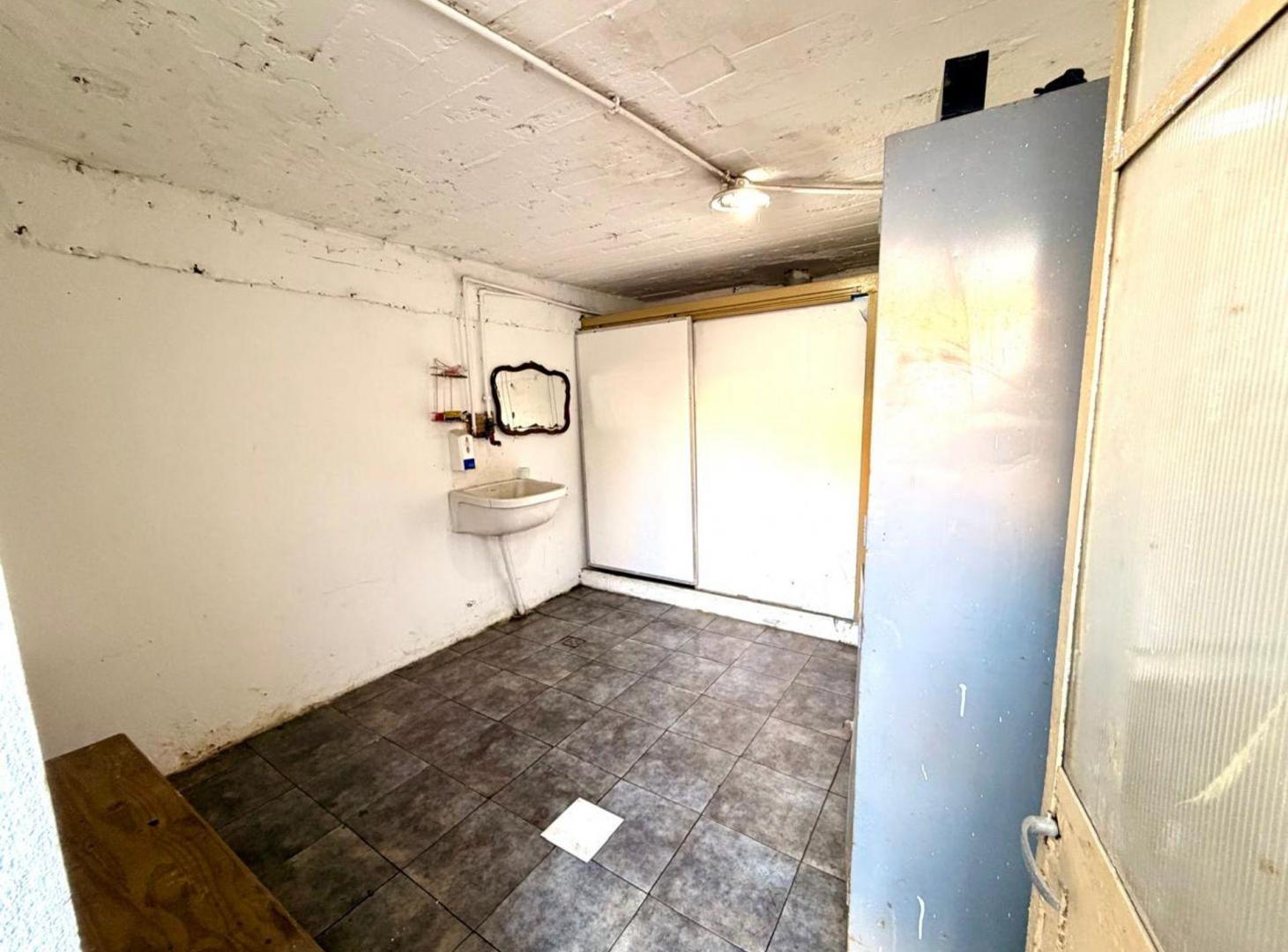 Foto de VENTA GALPON EN QUILMES OESTE., imagen 3