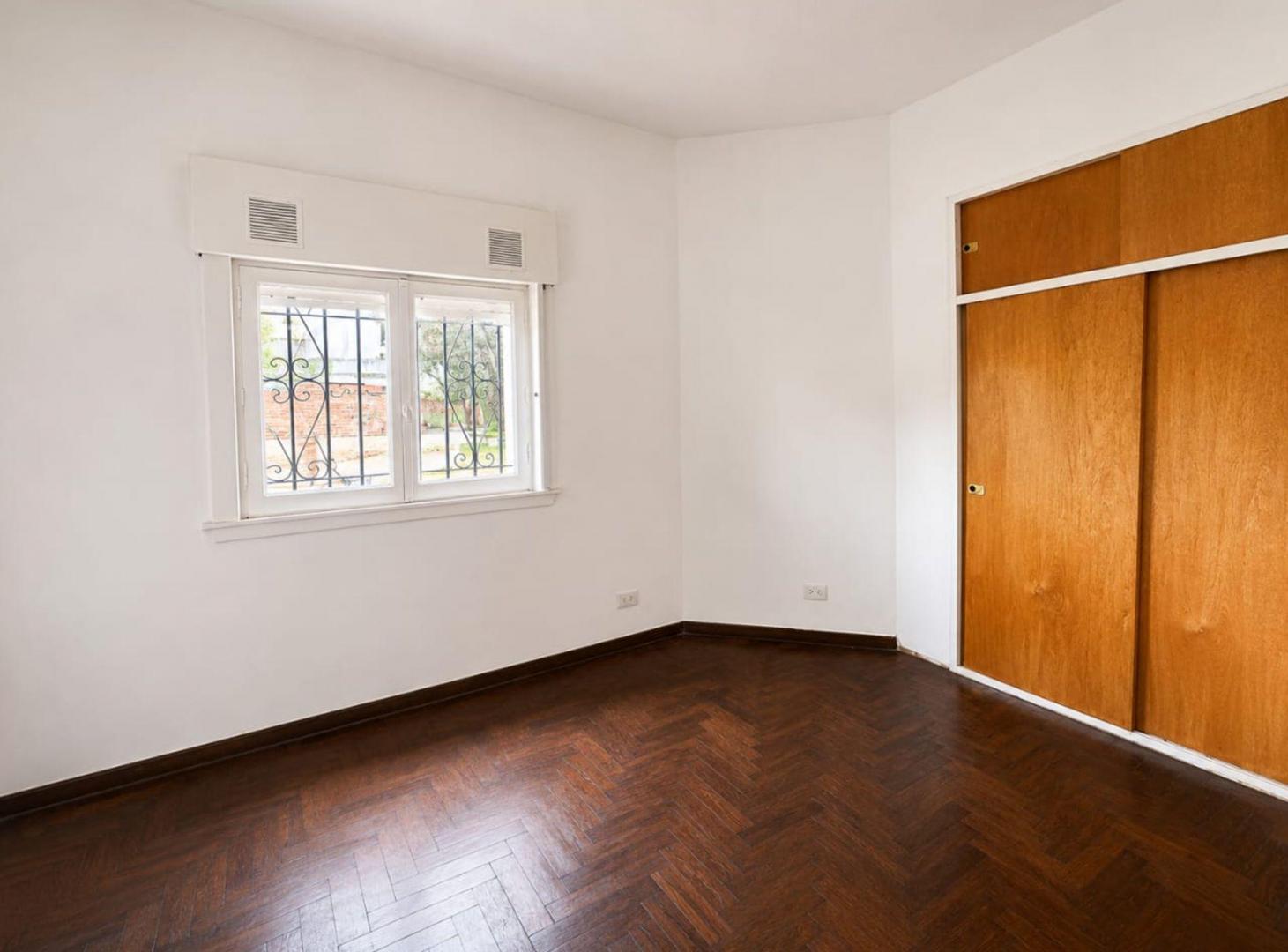 Foto de VENTA PH 3 AMB. CON COCHERA REMEDIOS ESCALADA, imagen 3