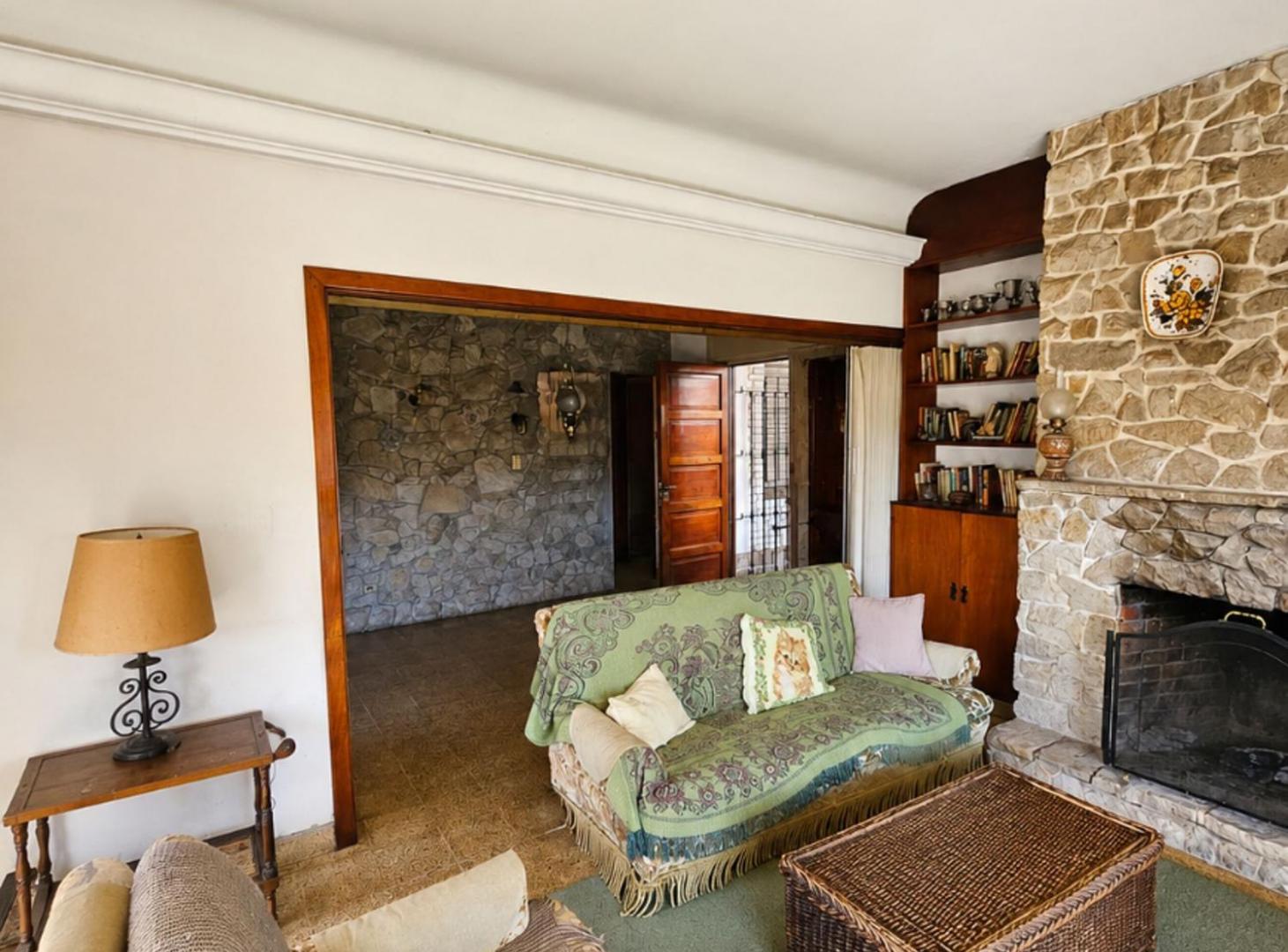 Foto de CASA 4 AMBIENTES CON COCHERA EN VENTA, imagen 3