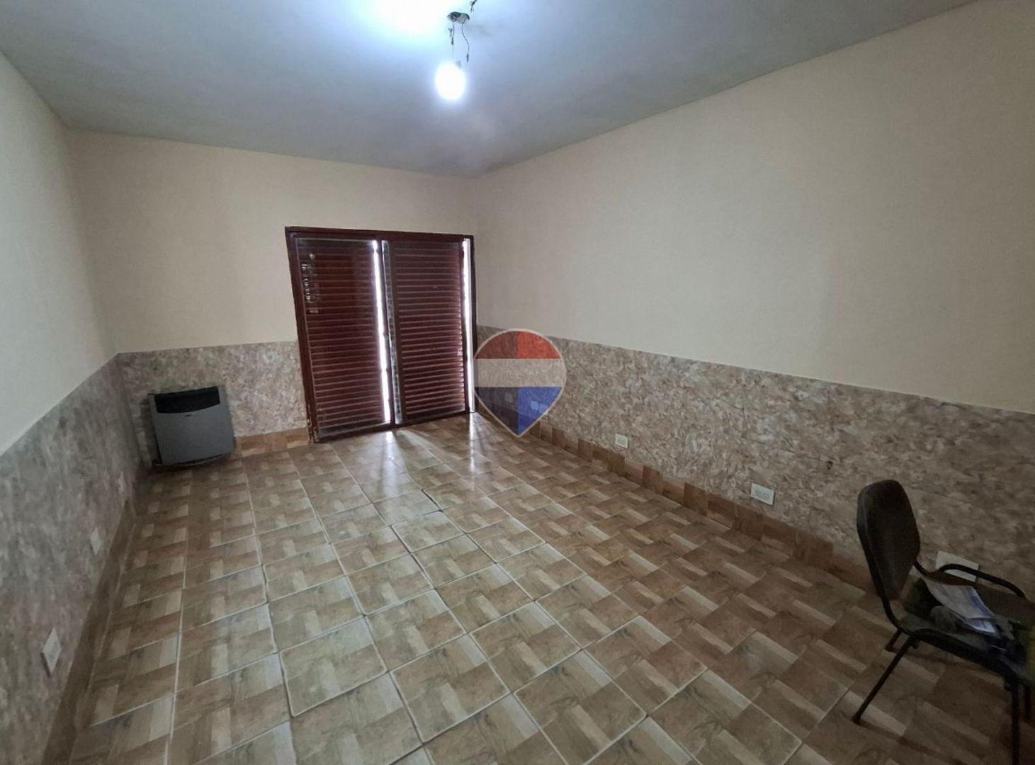 Foto de ALQUILER CASA 4 AMB CON COCHERA QUILMES ESTE, imagen 2