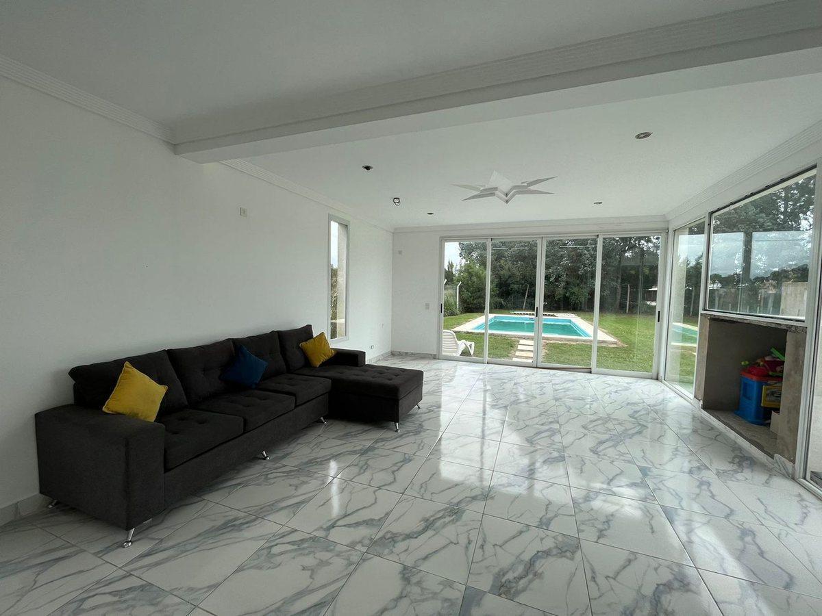 Foto de VENTA CASA QUINTA CHASCOMUS CON CABAÑAS Y PISCINA, imagen 4