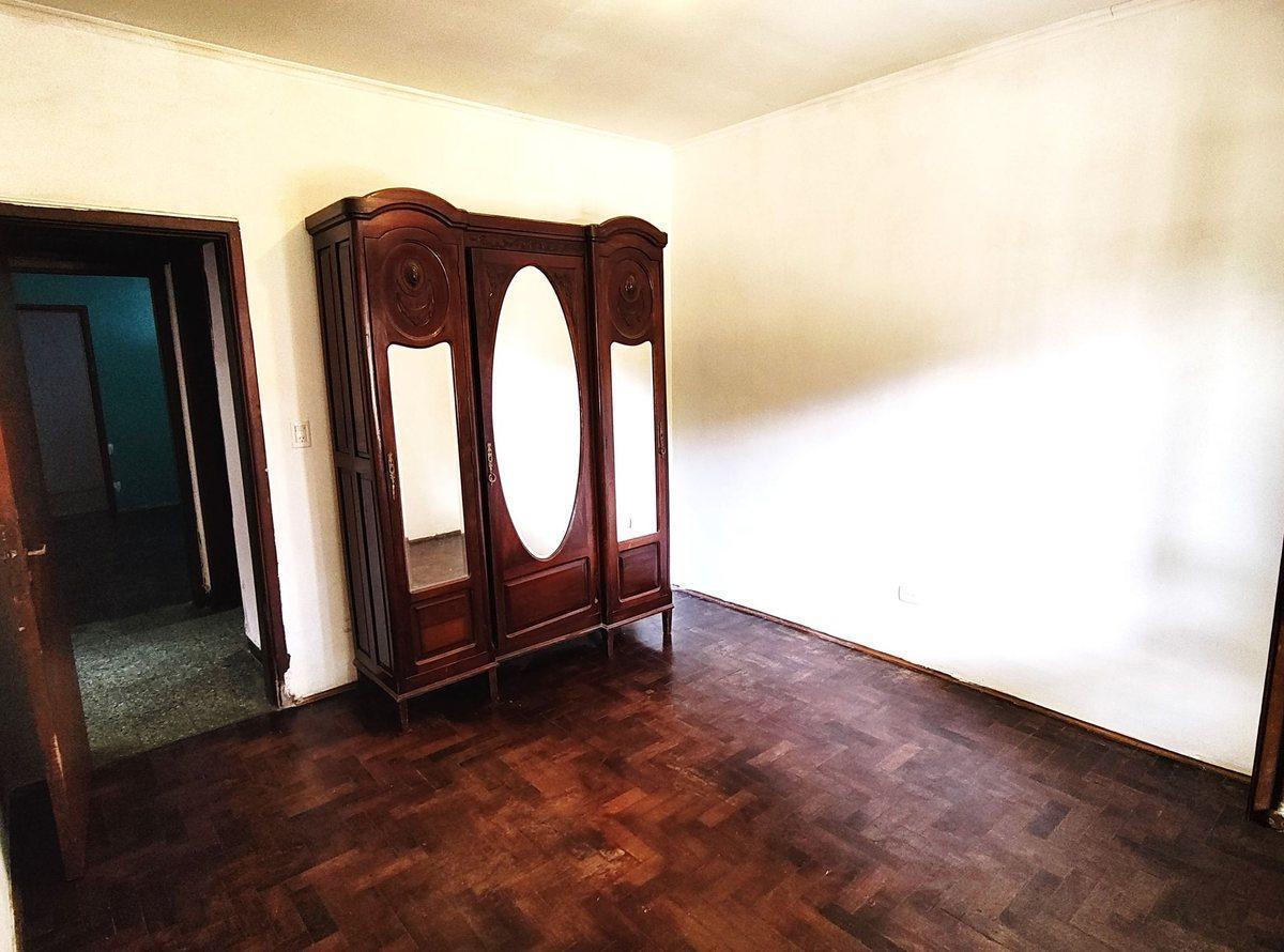 Foto de Venta Casa 6 Amb. Jardín. Cochera, Quilmes, imagen 3