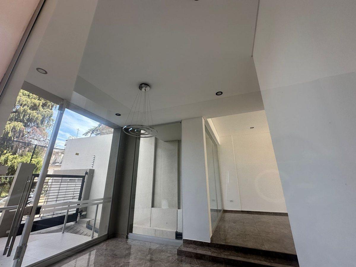 Foto de VENTA DEPTO 3 AMBIENTES CON COCHERA BERNAL CENTRO, imagen 5