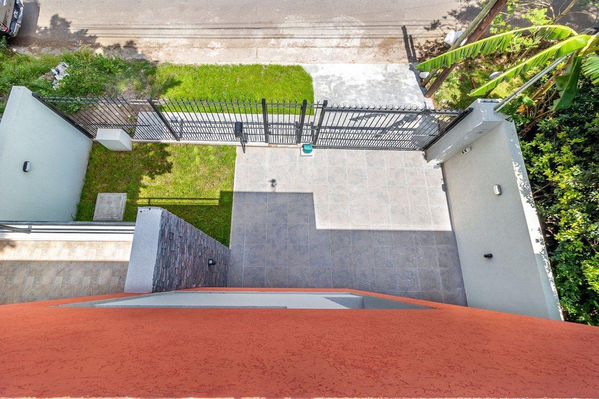 Foto de VENTA CASA 5 AMBIENTES EN RANELAGH C/COCHERA, imagen 5