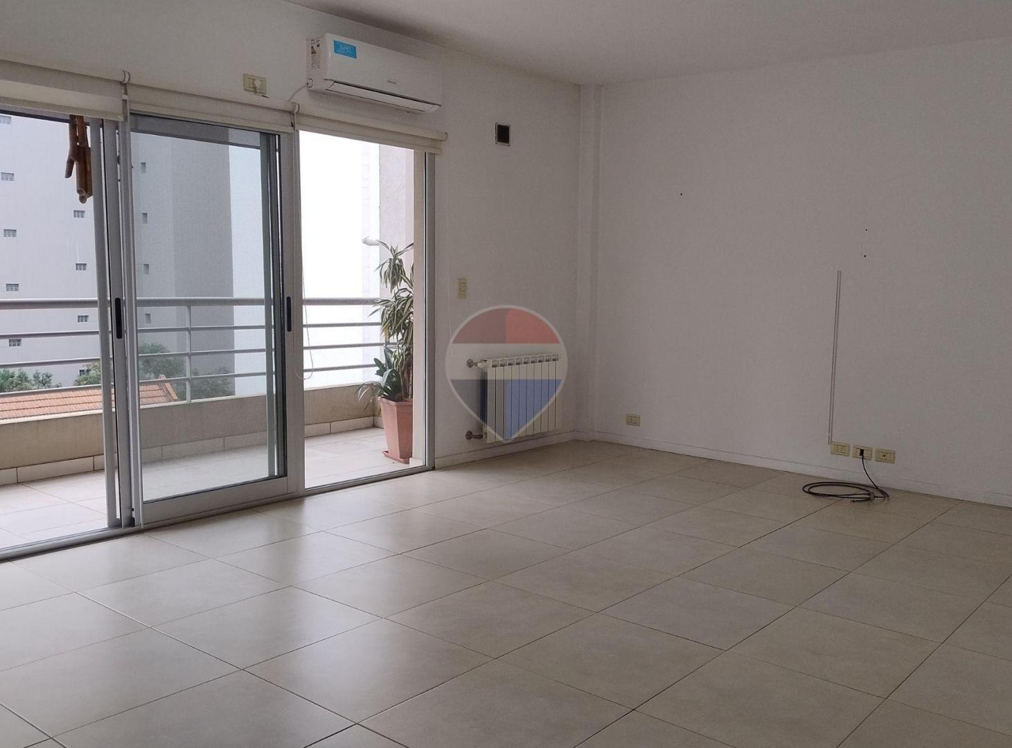 Foto de VENTA DEPTO 3 AMBIENTES CON COCHERA EN QUILMES, imagen 1