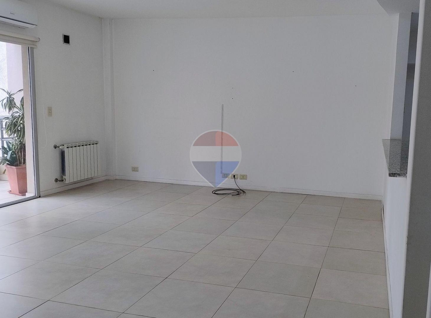 Foto de VENTA DEPTO 3 AMBIENTES CON COCHERA EN QUILMES, imagen 2
