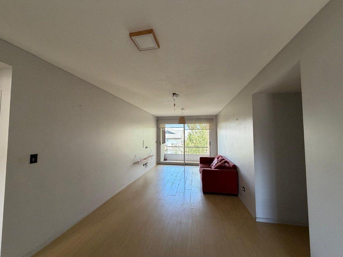 Foto de VENTA DEPTO 3 AMB. CON COCHERA Y BAULERA EN BERNAL, imagen 3