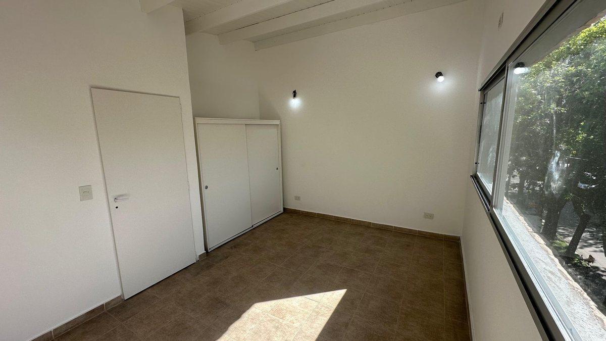 Foto de DEPARTAMENTO 3 AMBIENTES CON COCHERA EN QUILMES, imagen 2