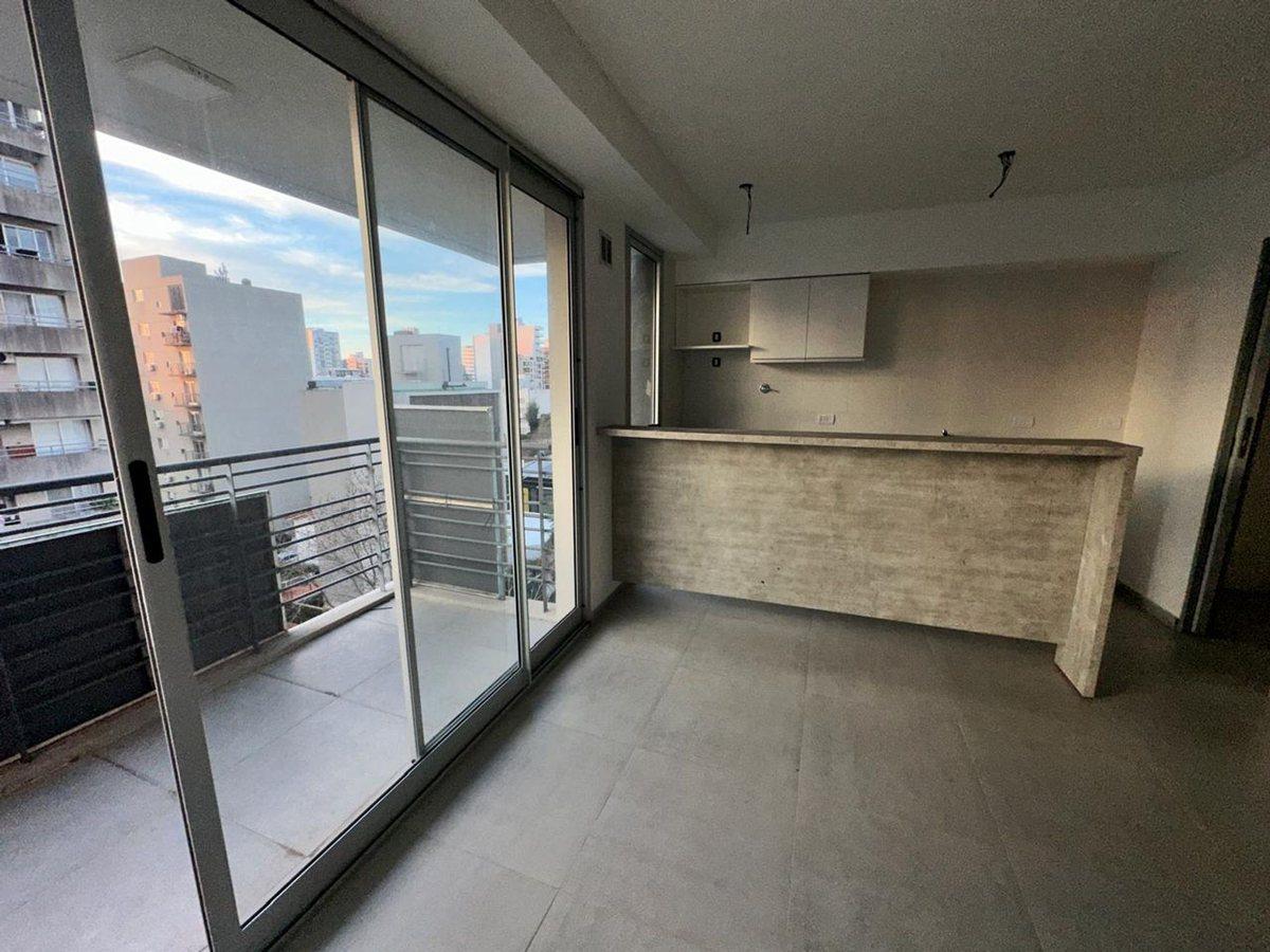 Foto de VENTA DPTO EN DUPLEX 4 AMBIENTES QUILMES CENTRO, imagen 1