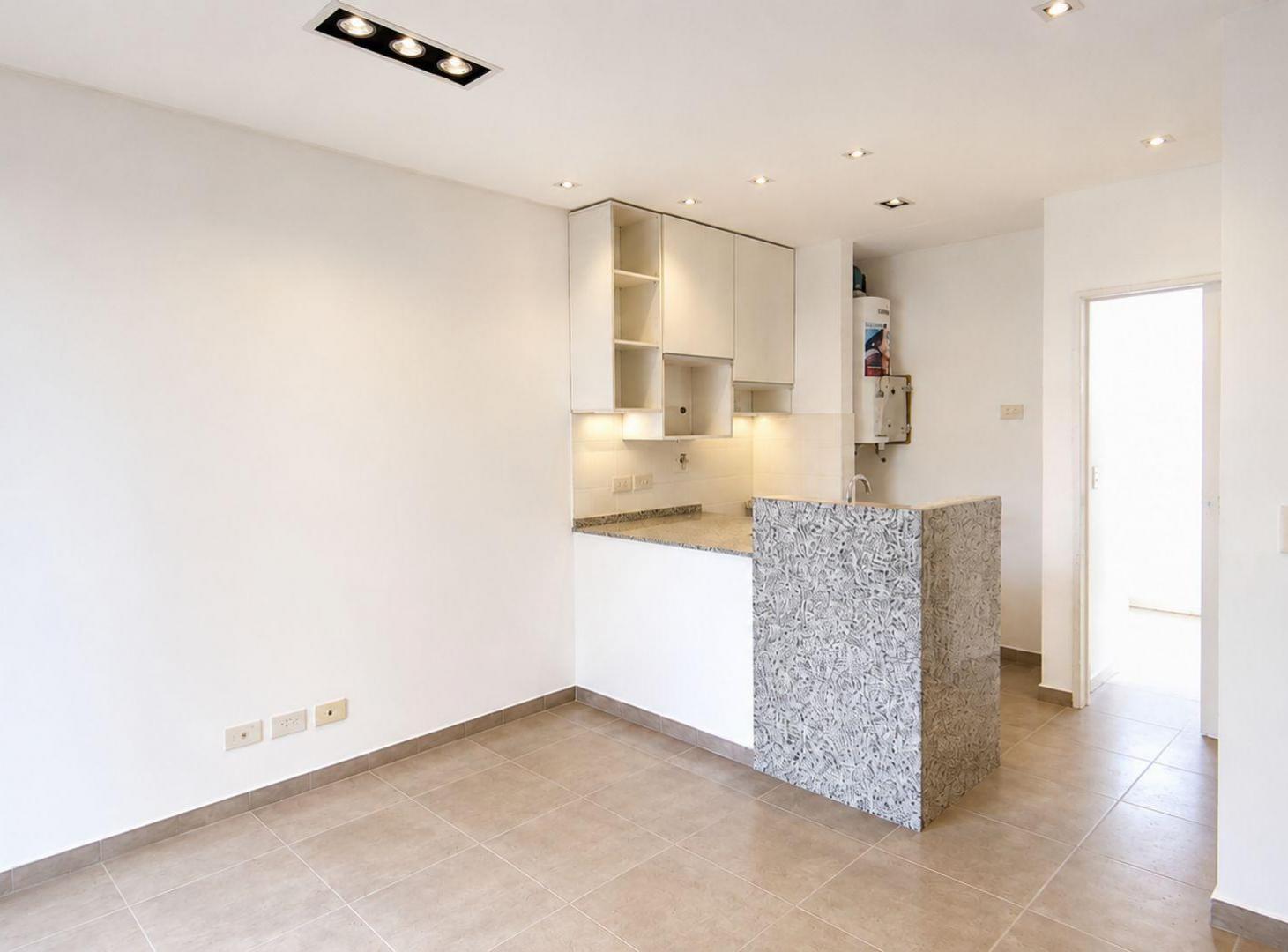 Foto de ALQUILER DEPARTAMENTO 2 AMB BALCÓN COCHERA BERNAL, imagen 1